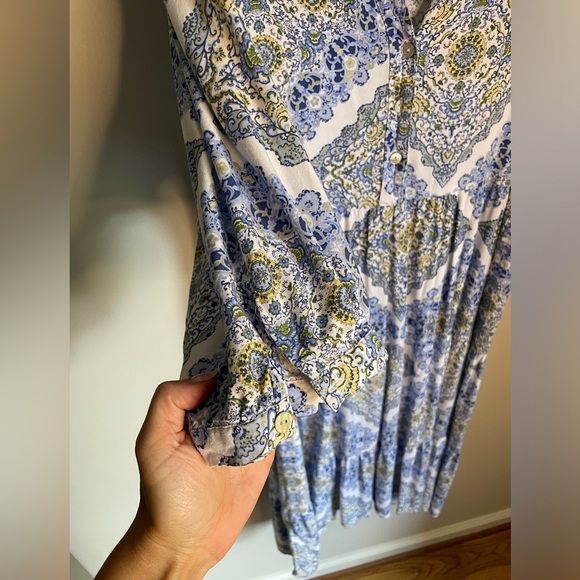 Hope Springs Printed Tiered Midi Dress in Blue and White Size Medium - Picture 5 of 6